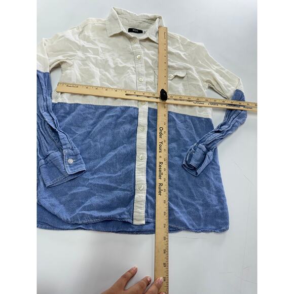 BDG Shirt Womens Small White Blue Two Tone Button Down Urban‎ Outfitters - Picture 5 of 7